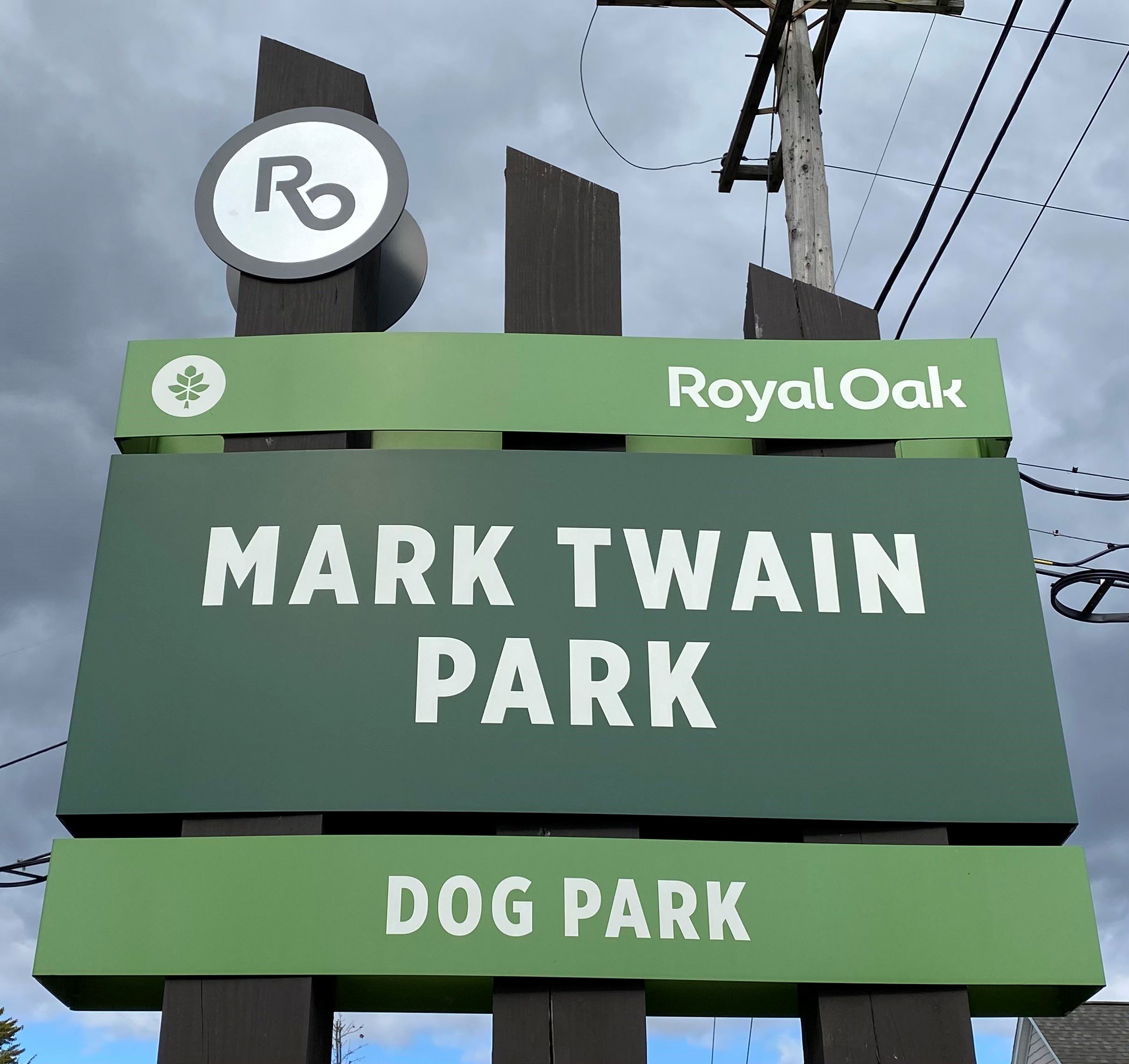 Mark_Twain_Dog_Park_Sign